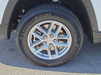 2025 Jeep Grand Cherokee GRAND CHEROKEE L LAREDO 4X4