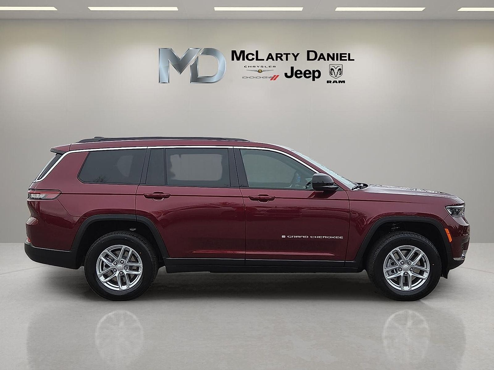2026 Jeep Grand Cherokee GRAND CHEROKEE L LAREDO X 4X4