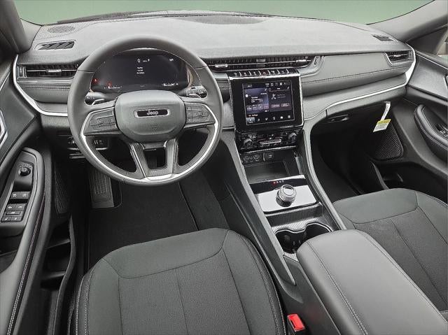 2026 Jeep Grand Cherokee GRAND CHEROKEE L LAREDO X 4X4