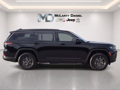 2027 Jeep Grand Cherokee GRAND CHEROKEE L LAREDO ALTITUDE 4X4