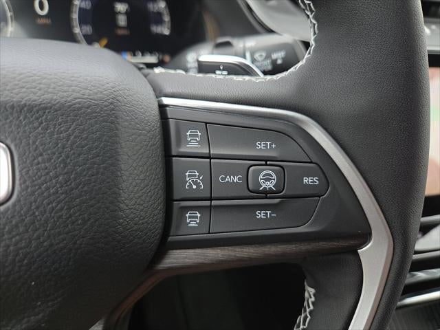 2027 Jeep Grand Cherokee GRAND CHEROKEE L LAREDO ALTITUDE 4X4