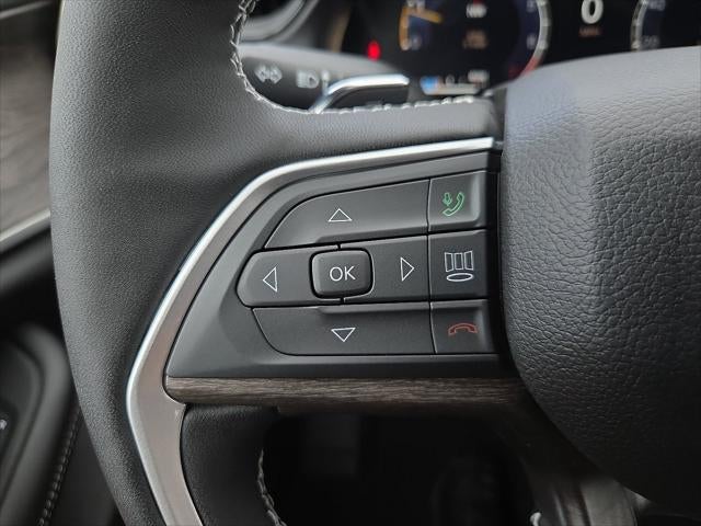 2027 Jeep Grand Cherokee GRAND CHEROKEE L LAREDO ALTITUDE 4X4