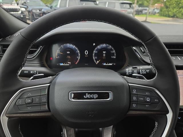 2027 Jeep Grand Cherokee GRAND CHEROKEE L LAREDO ALTITUDE 4X4