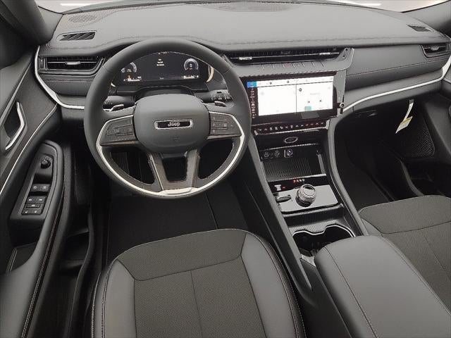 2026 Jeep Grand Cherokee GRAND CHEROKEE L LAREDO ALTITUDE 4X4