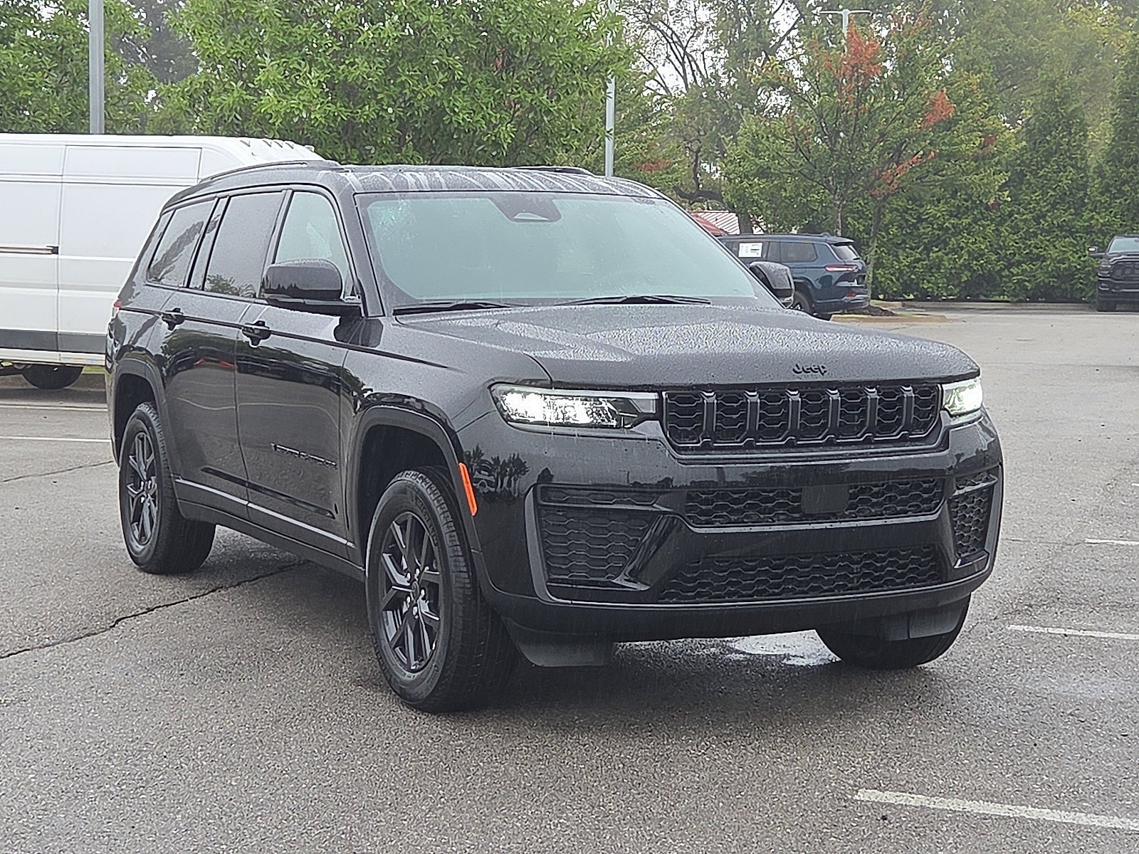 2027 Jeep Grand Cherokee GRAND CHEROKEE L LAREDO ALTITUDE 4X4