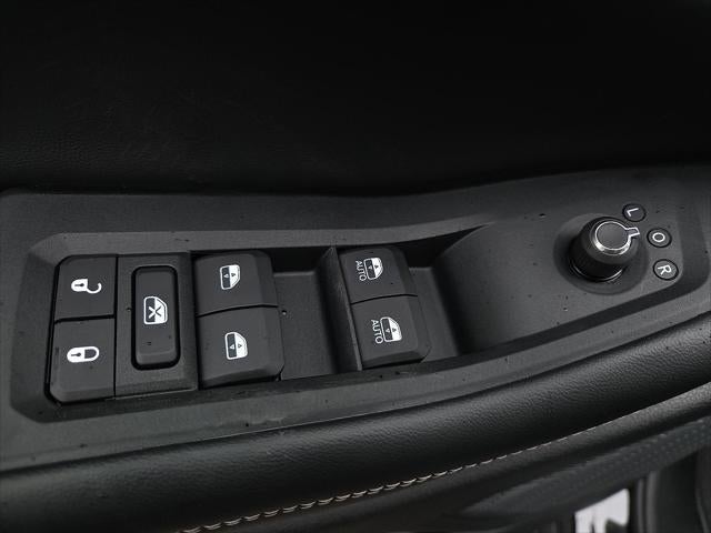 2027 Jeep Grand Cherokee GRAND CHEROKEE L LAREDO ALTITUDE 4X4
