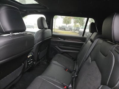 2027 Jeep Grand Cherokee GRAND CHEROKEE L LAREDO ALTITUDE 4X4