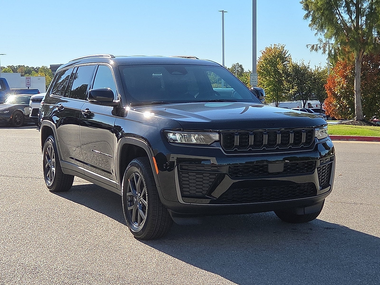 2027 Jeep Grand Cherokee GRAND CHEROKEE L LAREDO ALTITUDE 4X4