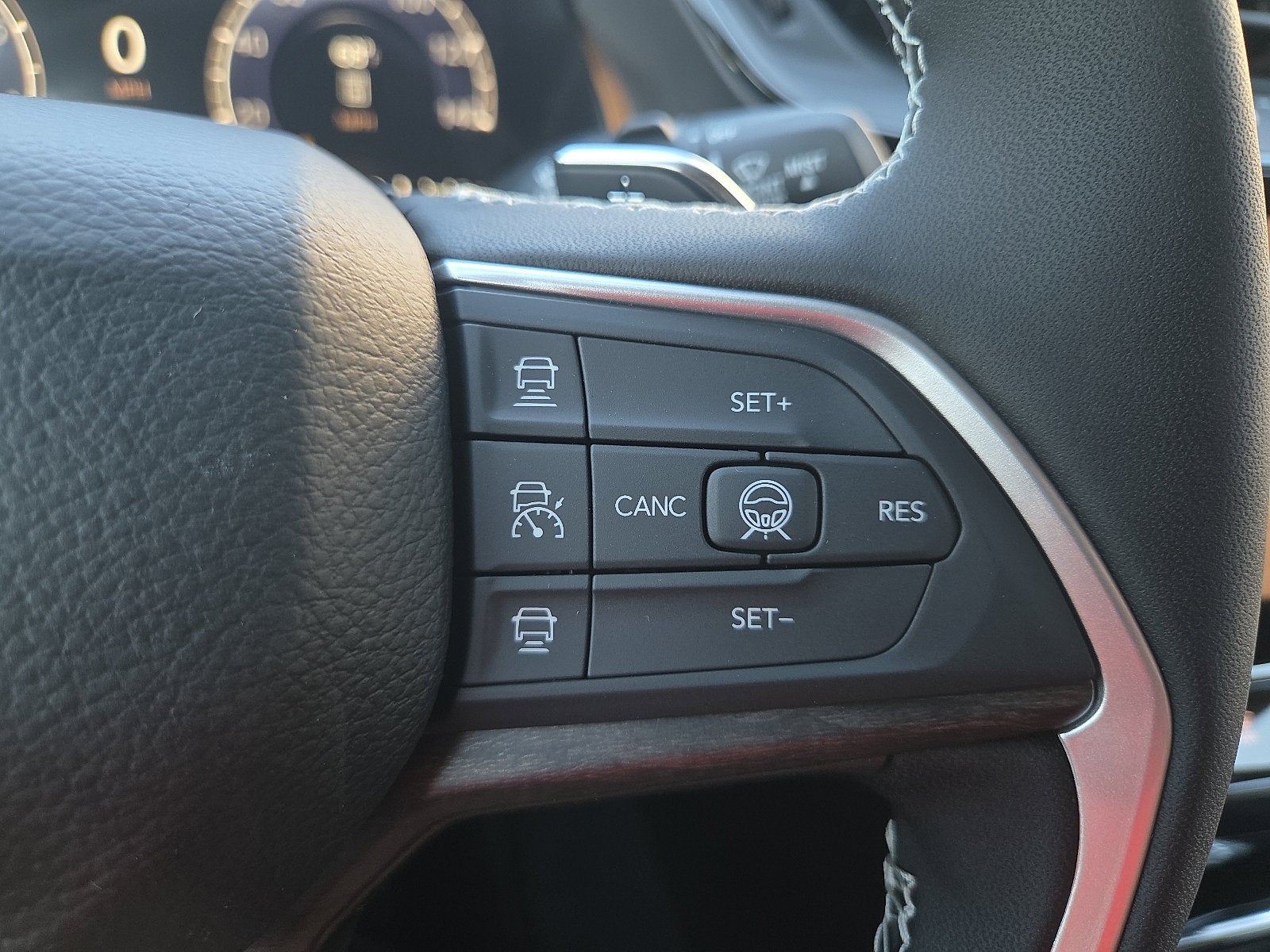 2027 Jeep Grand Cherokee GRAND CHEROKEE L LAREDO ALTITUDE 4X4