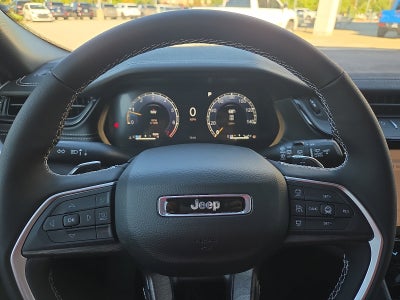 2027 Jeep Grand Cherokee GRAND CHEROKEE L LAREDO ALTITUDE 4X4