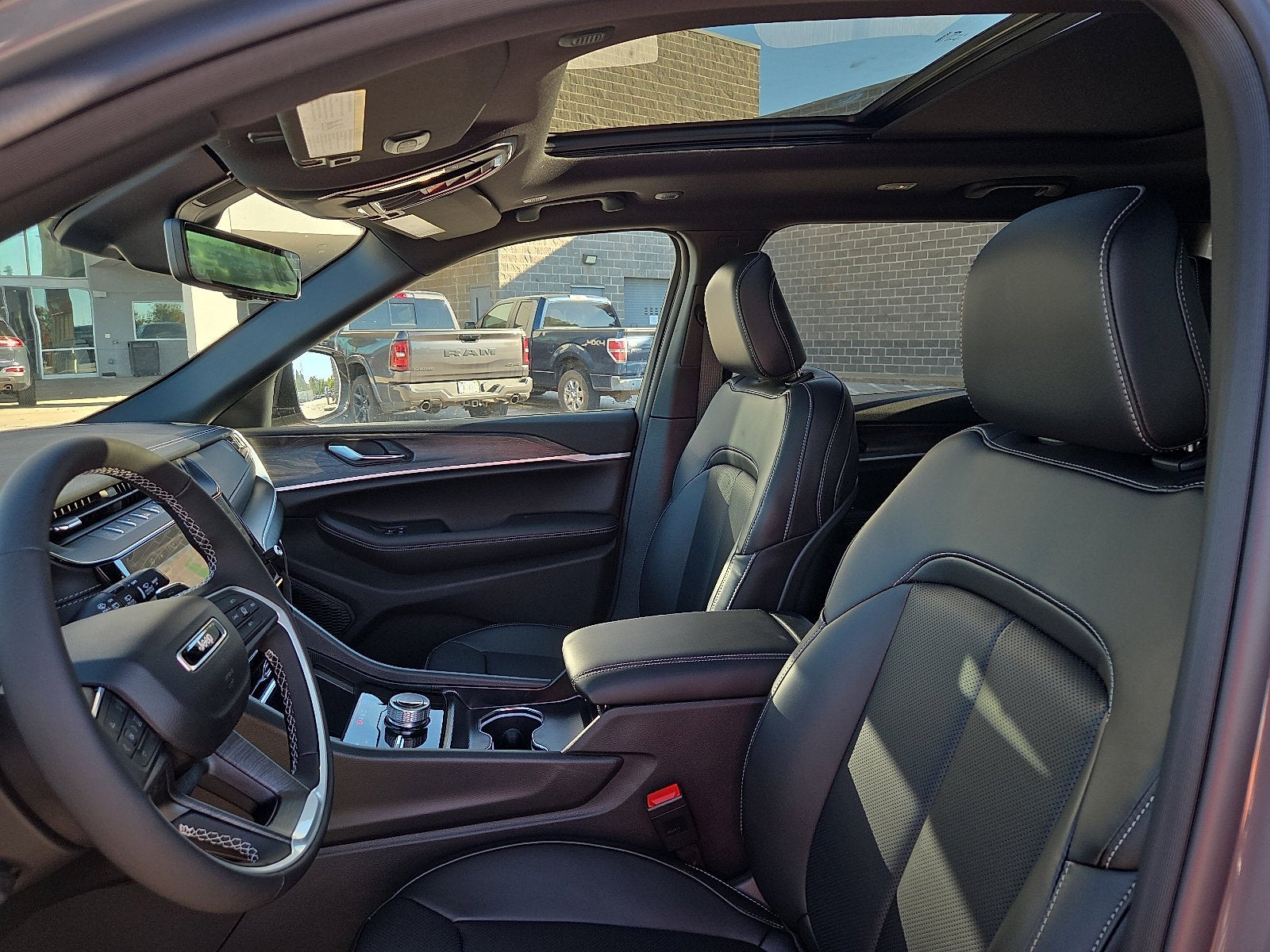 2027 Jeep Grand Cherokee GRAND CHEROKEE L LIMITED 4X4
