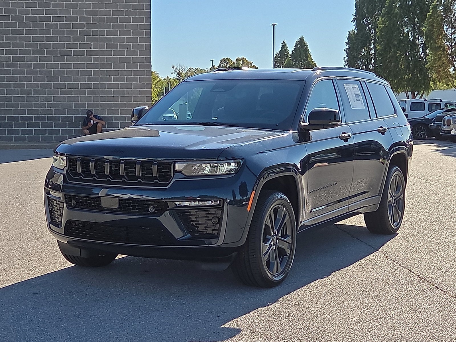 2027 Jeep Grand Cherokee GRAND CHEROKEE L LIMITED RESERVE 4X4