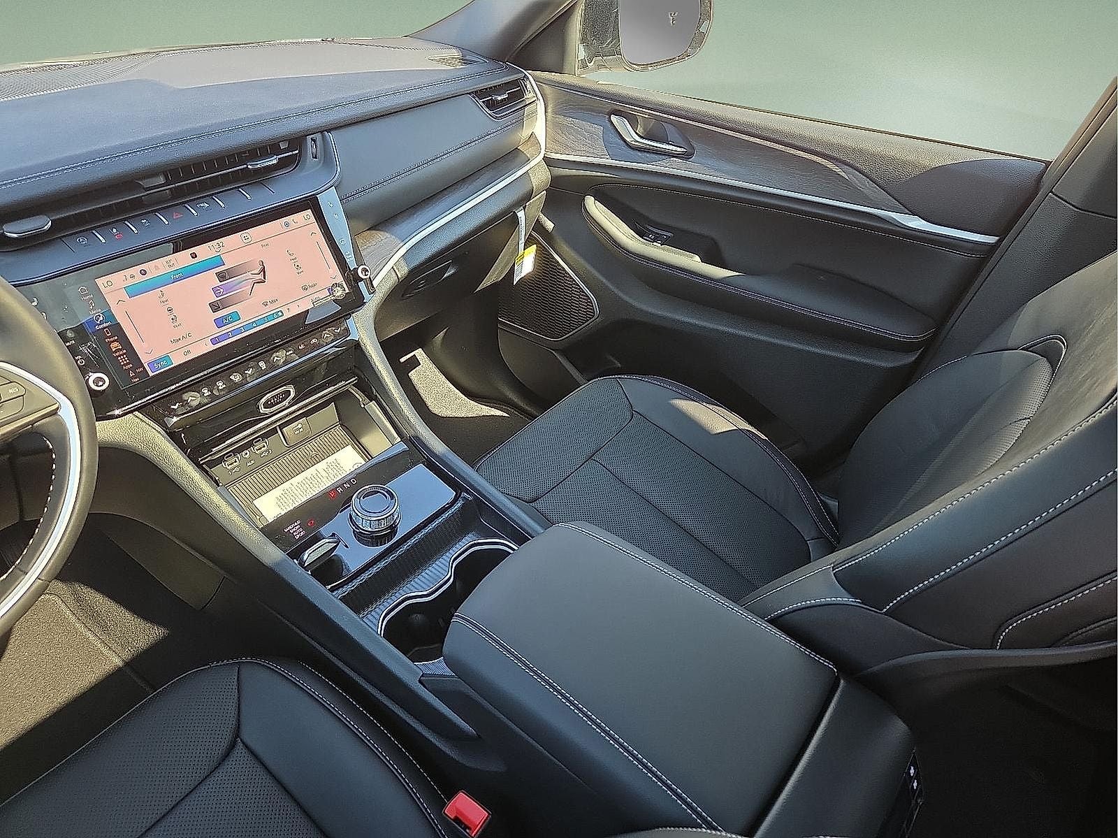 2026 Jeep Grand Cherokee GRAND CHEROKEE L LIMITED RESERVE 4X4