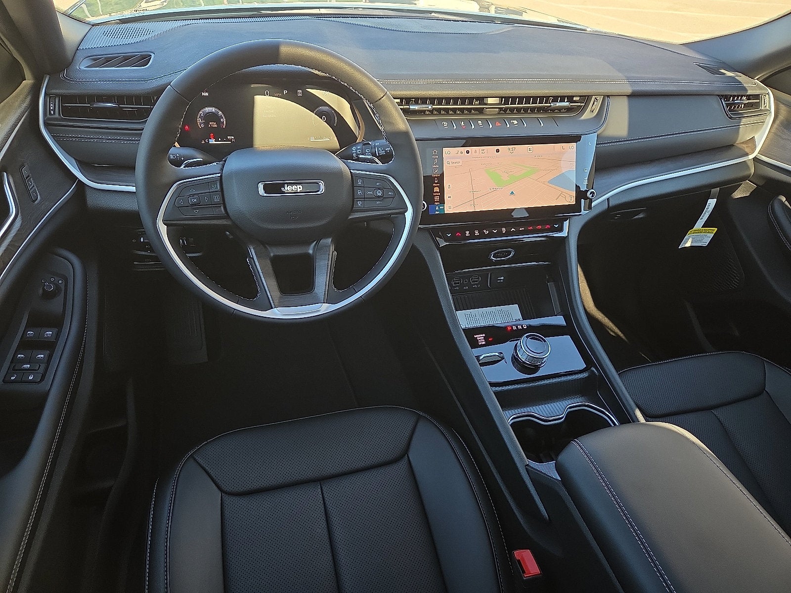 2027 Jeep Grand Cherokee GRAND CHEROKEE L LIMITED 4X4