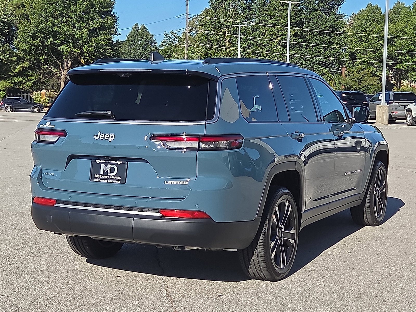 2027 Jeep Grand Cherokee GRAND CHEROKEE L LIMITED 4X4