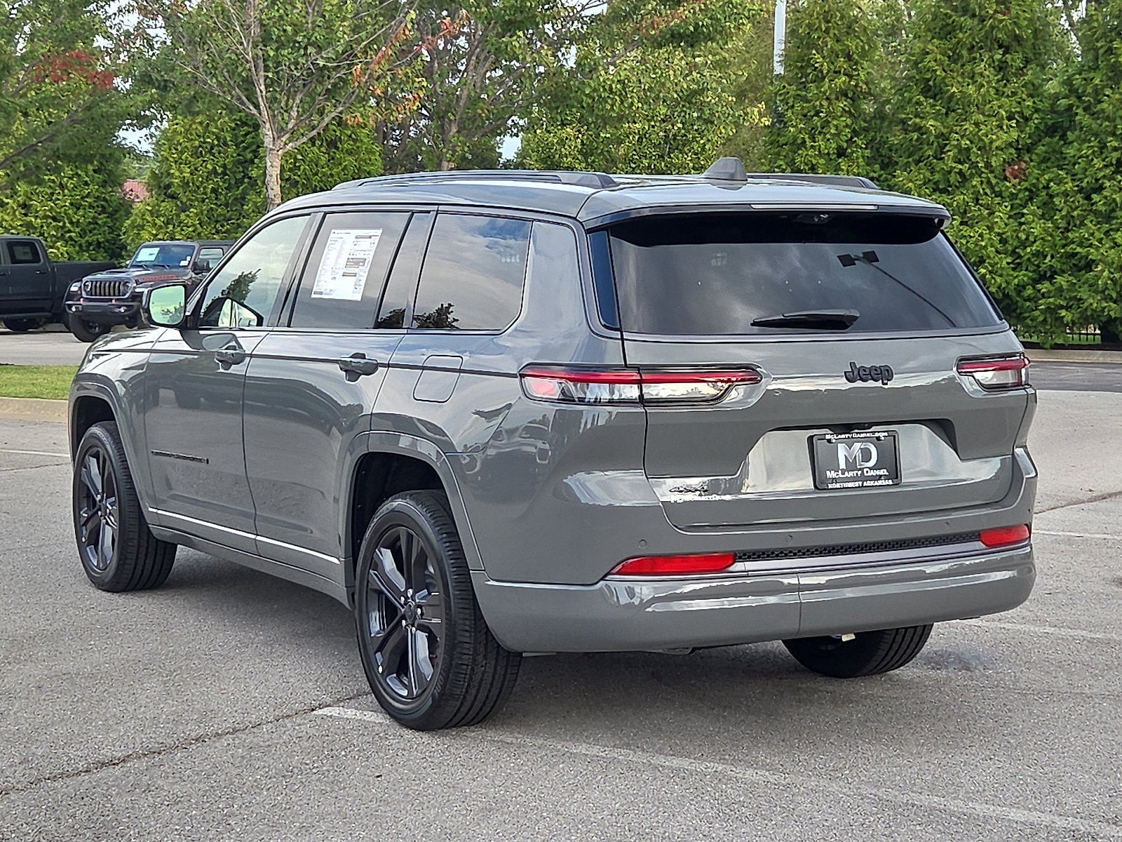 2027 Jeep Grand Cherokee GRAND CHEROKEE L LIMITED RESERVE 4X4
