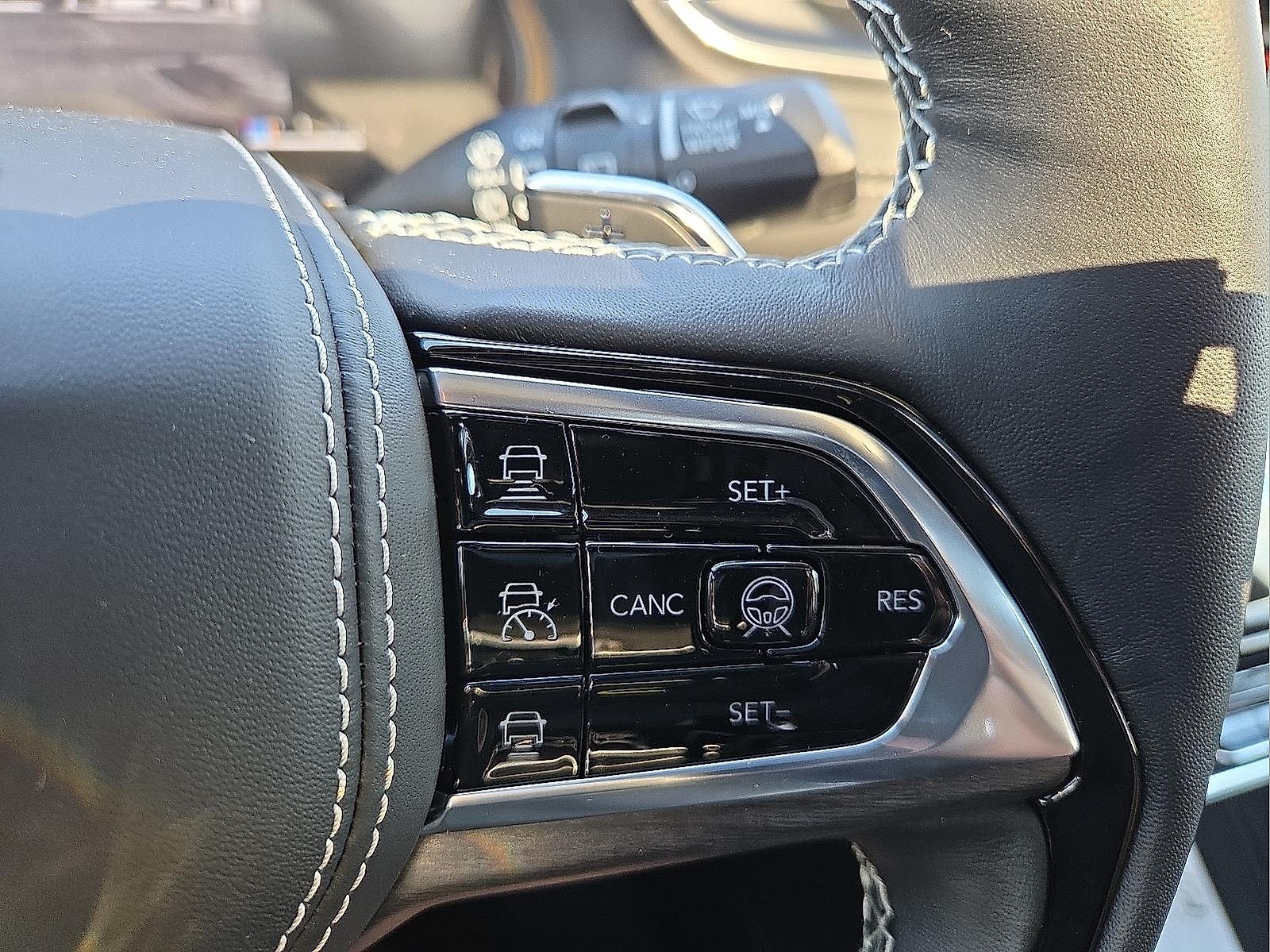 2025 Jeep Grand Cherokee GRAND CHEROKEE L OVERLAND 4X4