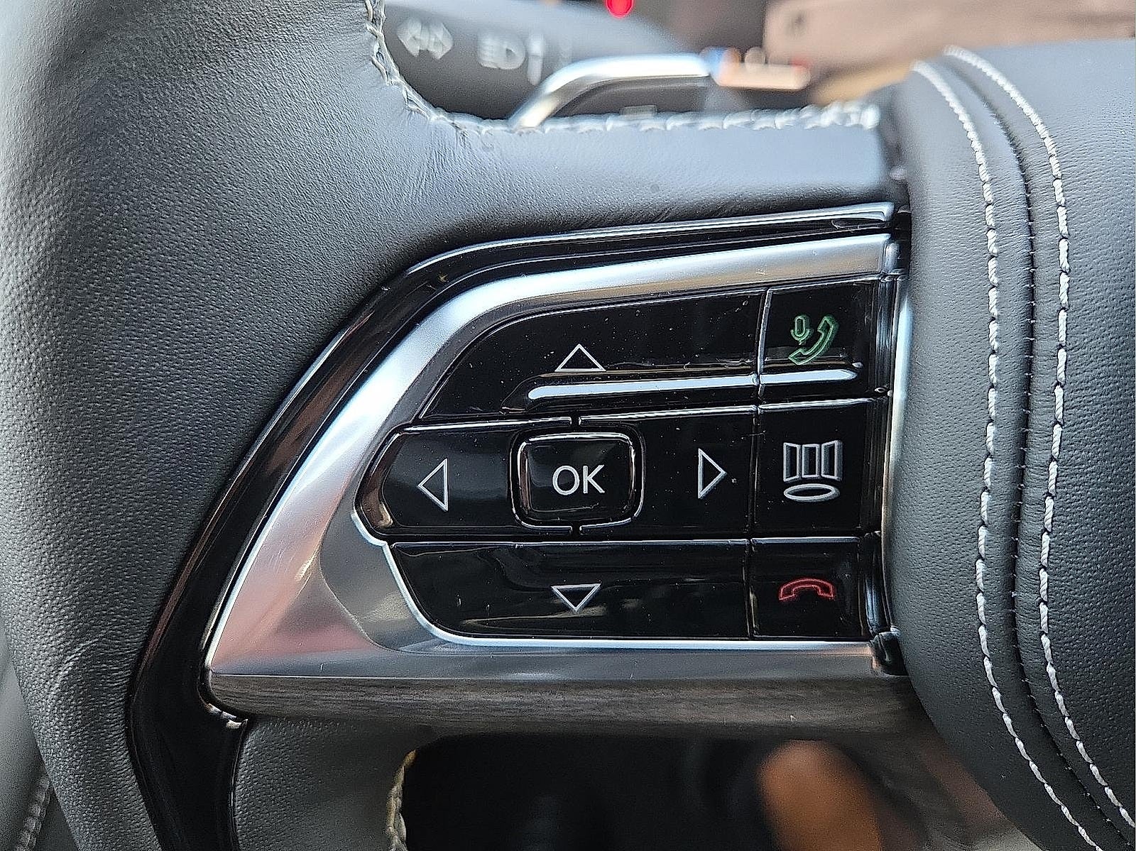 2025 Jeep Grand Cherokee GRAND CHEROKEE L OVERLAND 4X4