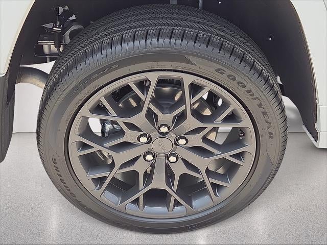 2026 Jeep Grand Cherokee GRAND CHEROKEE L SUMMIT 4X4