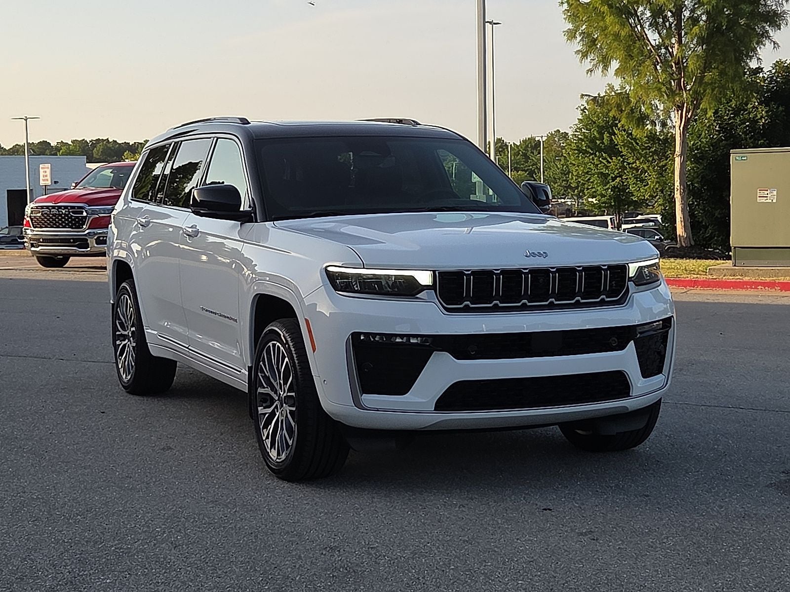 2026 Jeep Grand Cherokee L Summit