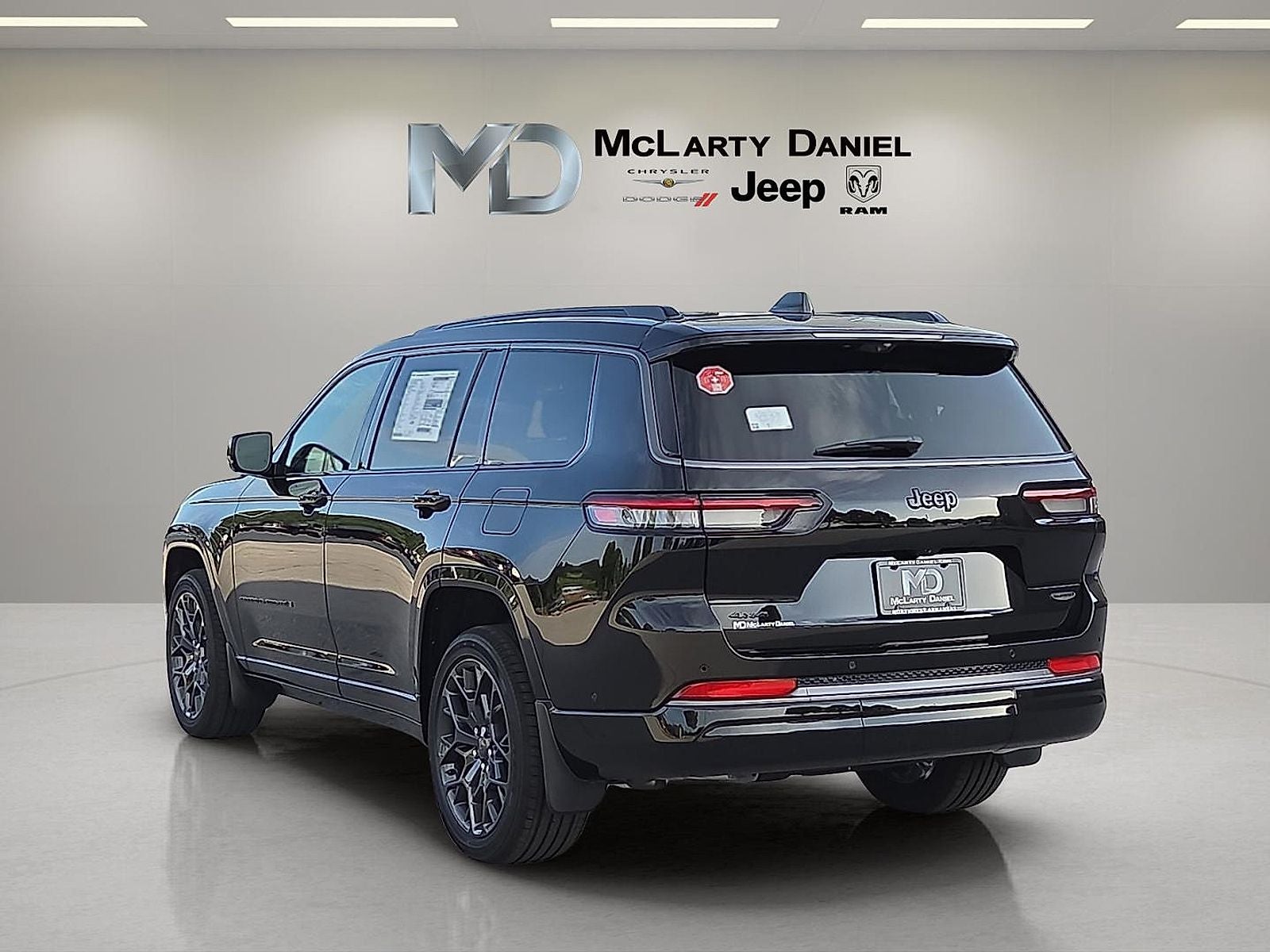 2026 Jeep Grand Cherokee GRAND CHEROKEE L SUMMIT 4X4