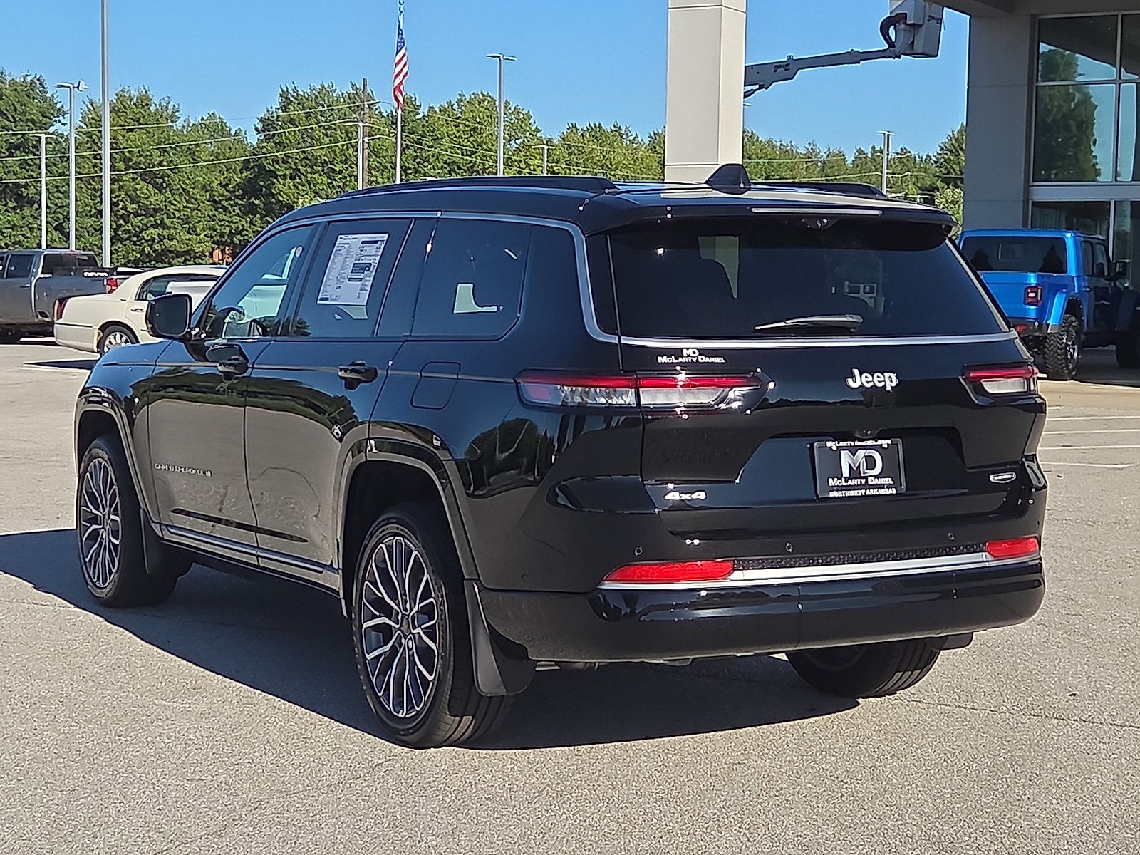 2027 Jeep Grand Cherokee GRAND CHEROKEE L SUMMIT 4X4