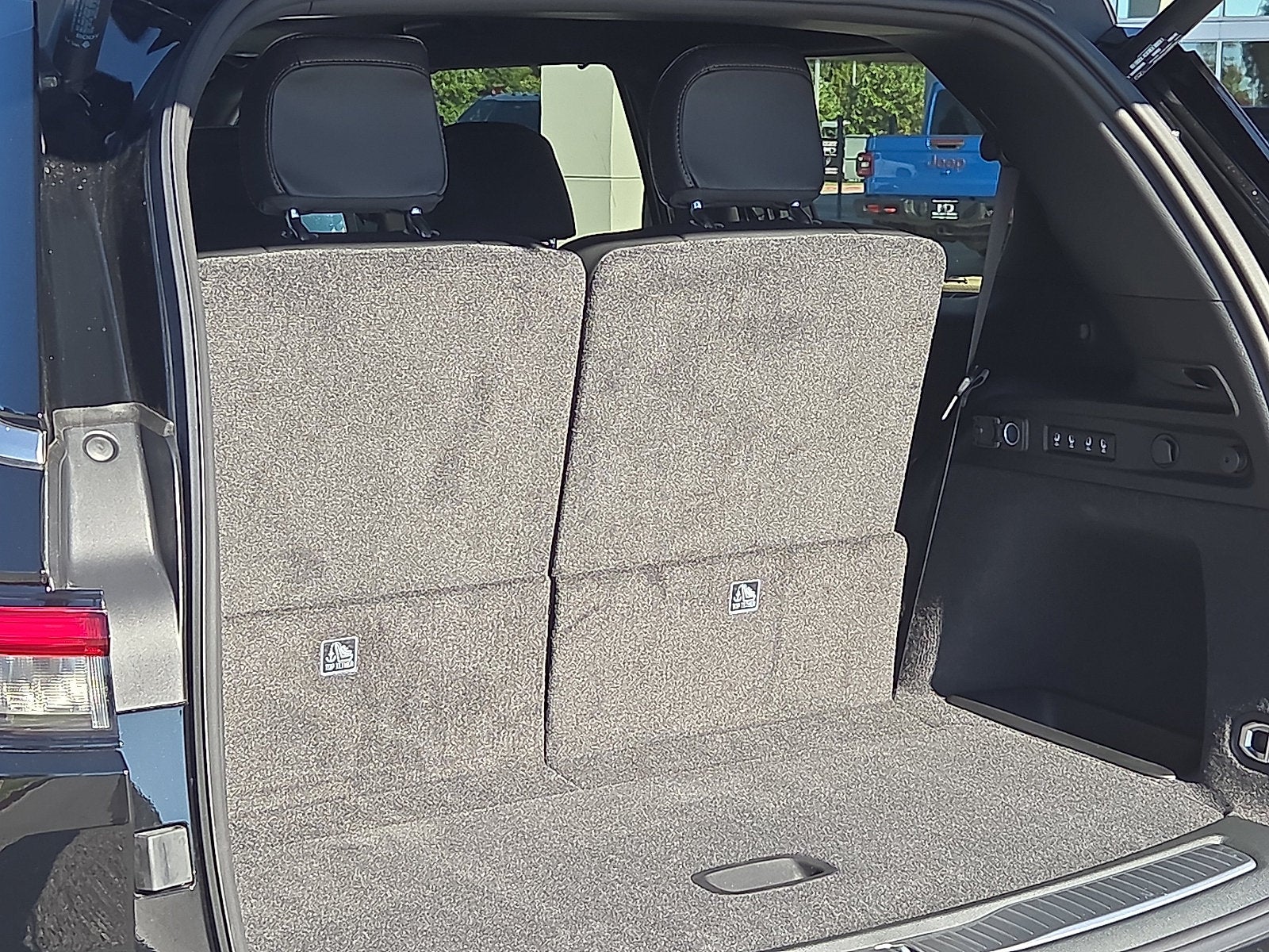 2027 Jeep Grand Cherokee GRAND CHEROKEE L SUMMIT 4X4