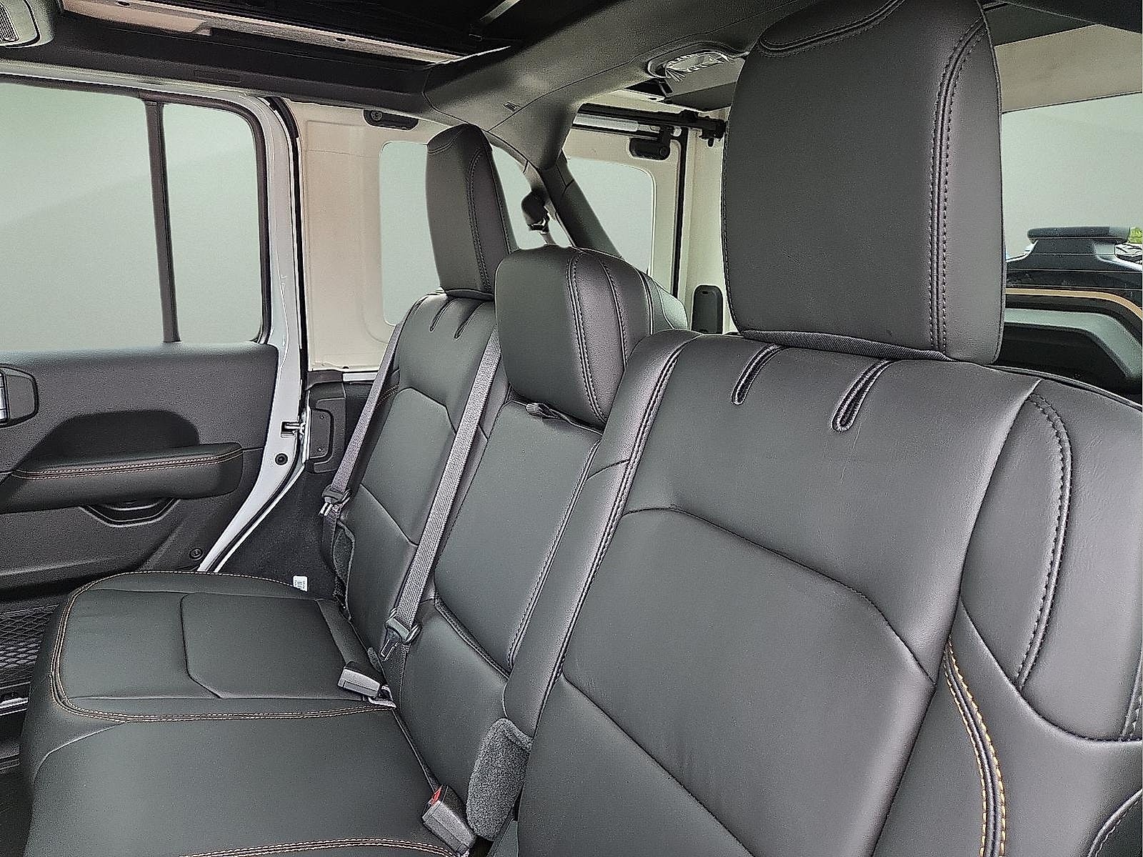 2025 Jeep Wrangler WRANGLER 4-DOOR RUBICON 392