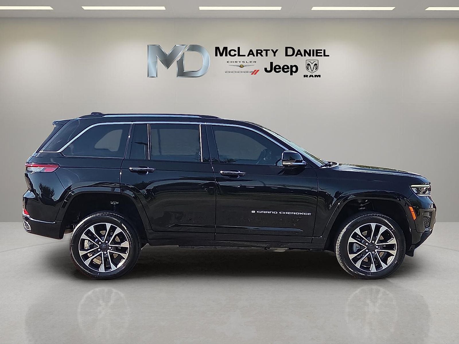2023 Jeep Grand Cherokee 4xe Overland