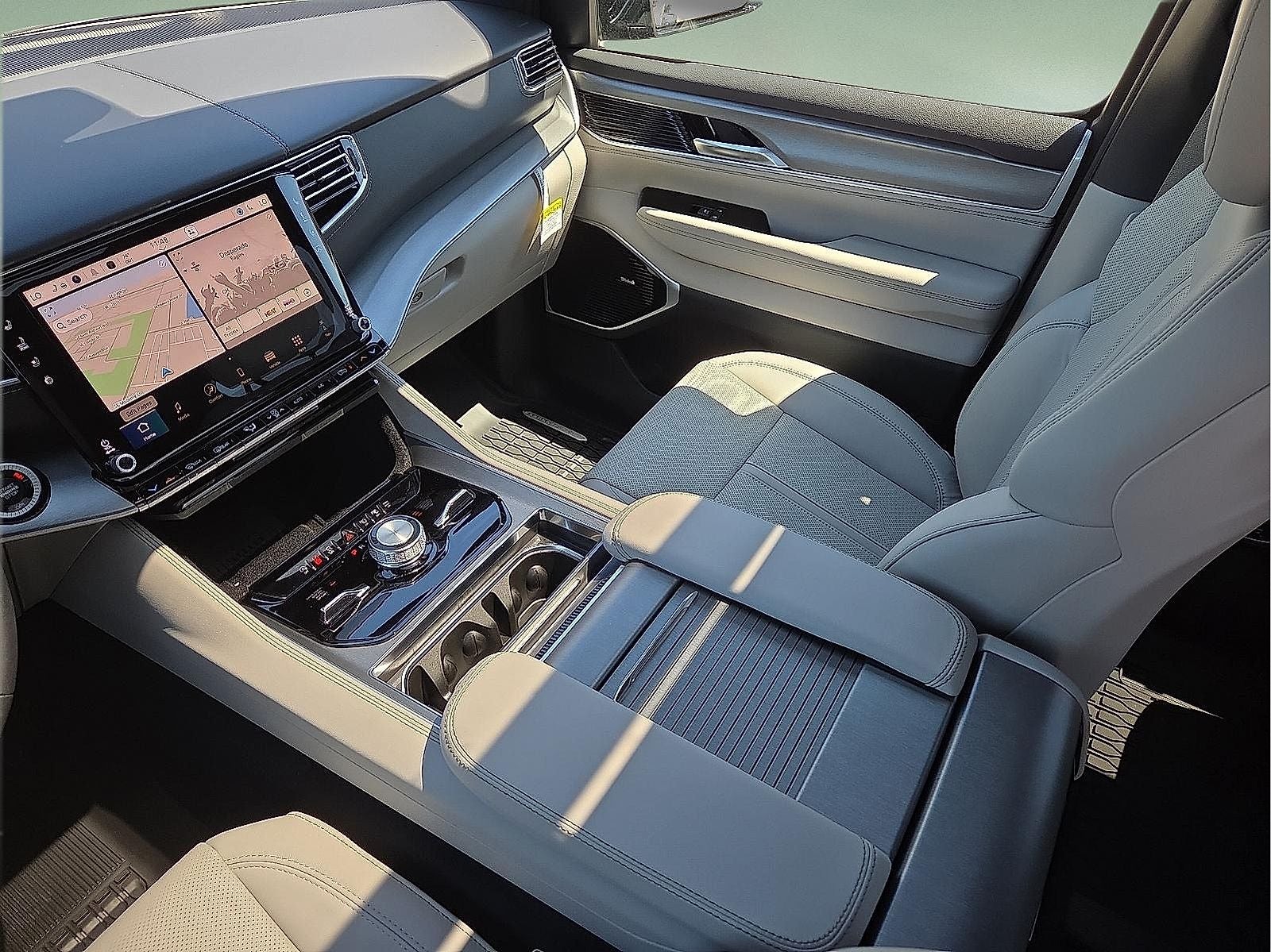2026 Jeep Grand Wagoneer GRAND WAGONEER L LIMITED RESERVE 4X4