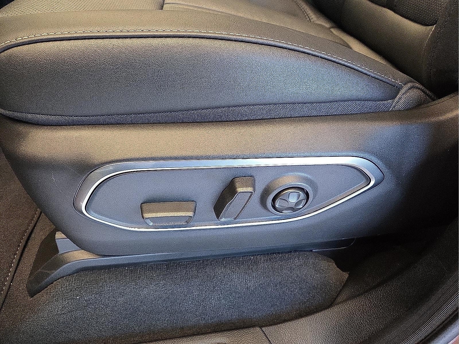 2025 Jeep Wagoneer WAGONEER L CARBIDE 4X4