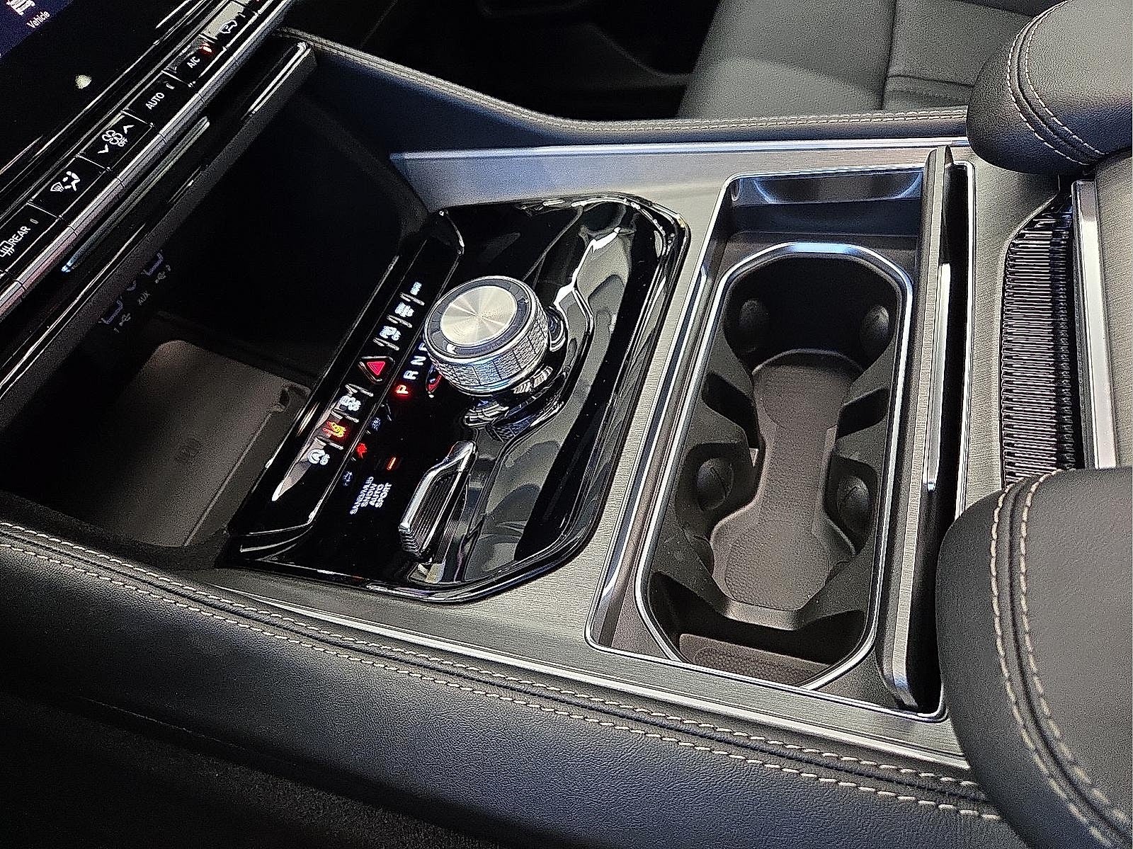 2025 Jeep Wagoneer WAGONEER L CARBIDE 4X4