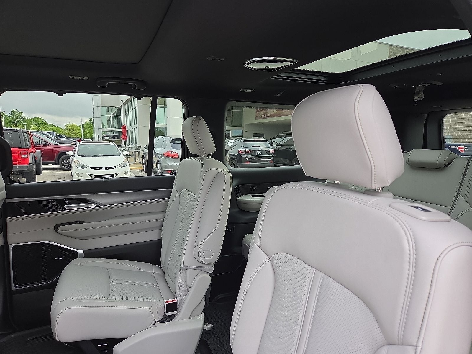 2026 Jeep Grand Wagoneer GRAND WAGONEER L LIMITED RESERVE 4X4