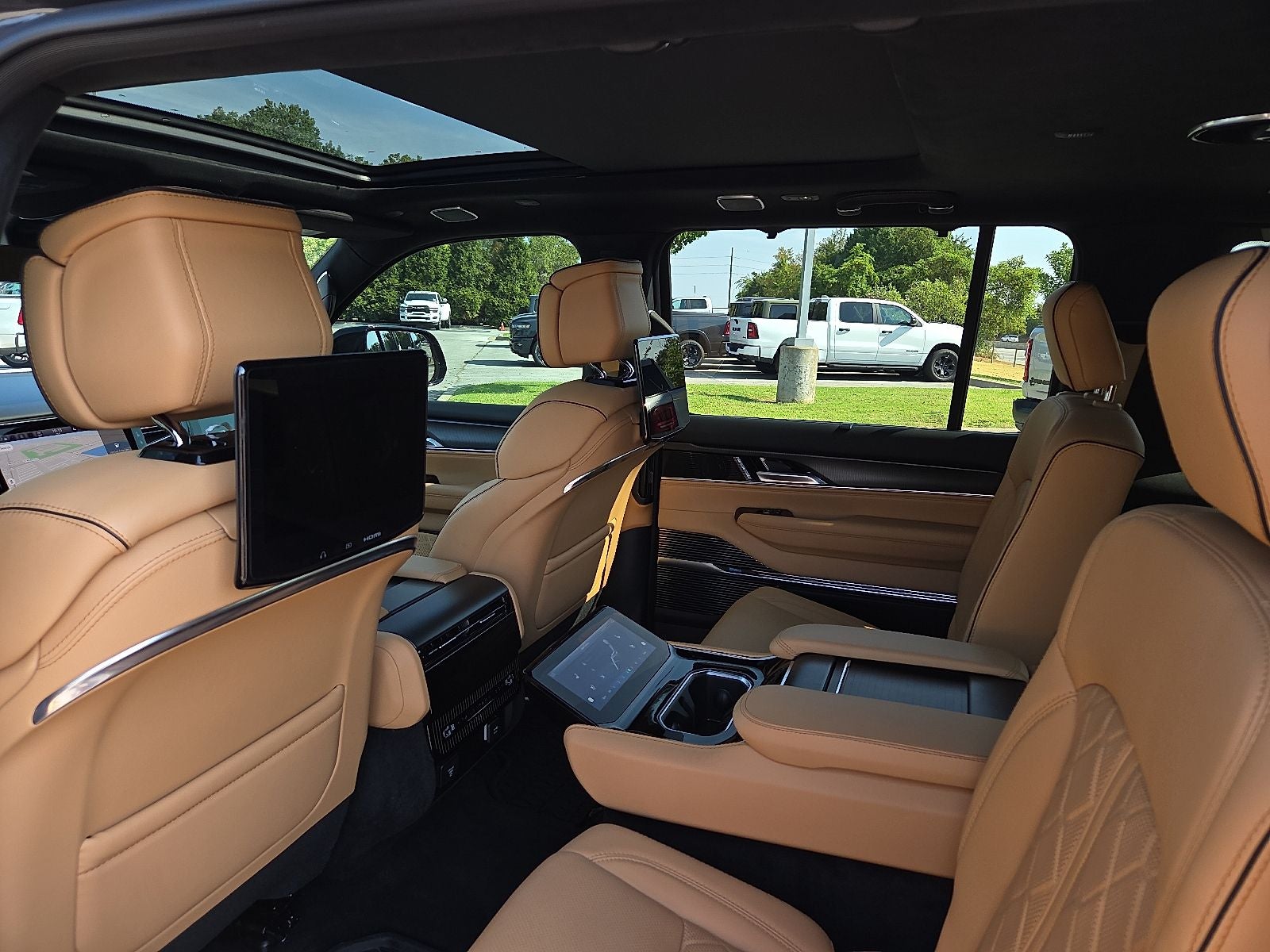 2026 Jeep Grand Wagoneer L GRAND WAGONEER L SUMMIT RESERVE 4X4