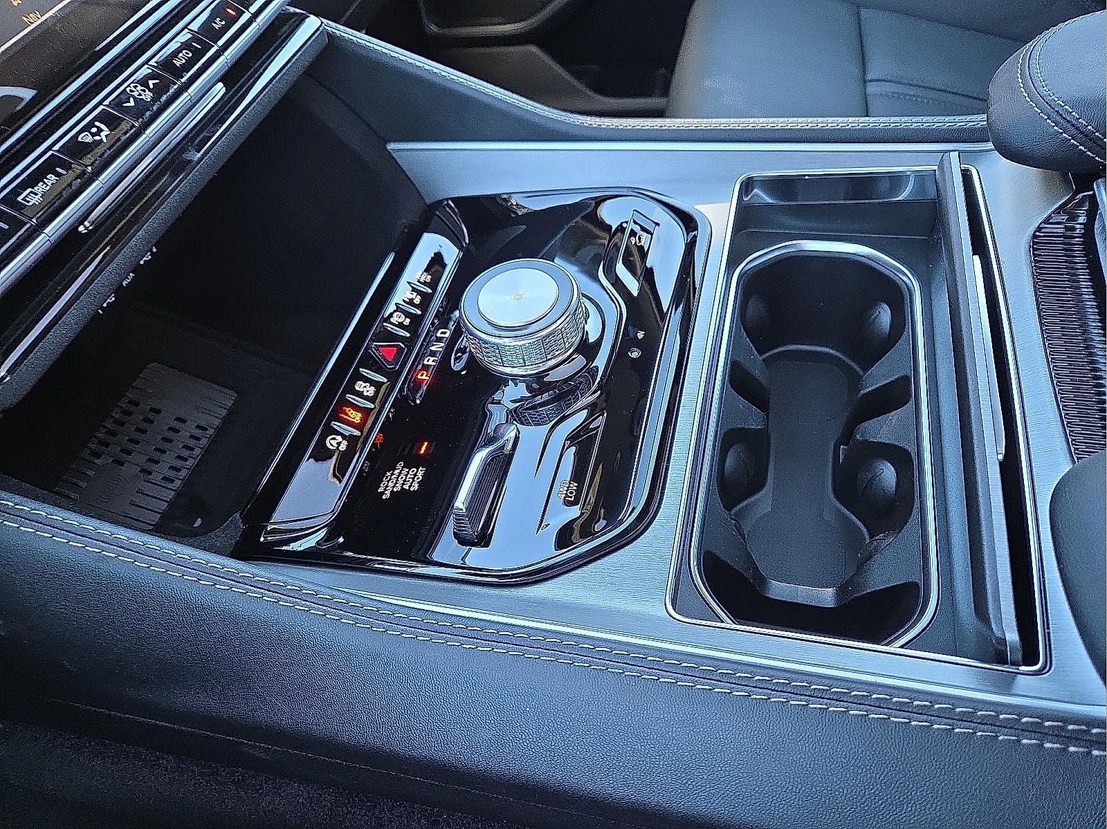 2026 Jeep Grand Wagoneer GRAND WAGONEER 4X4