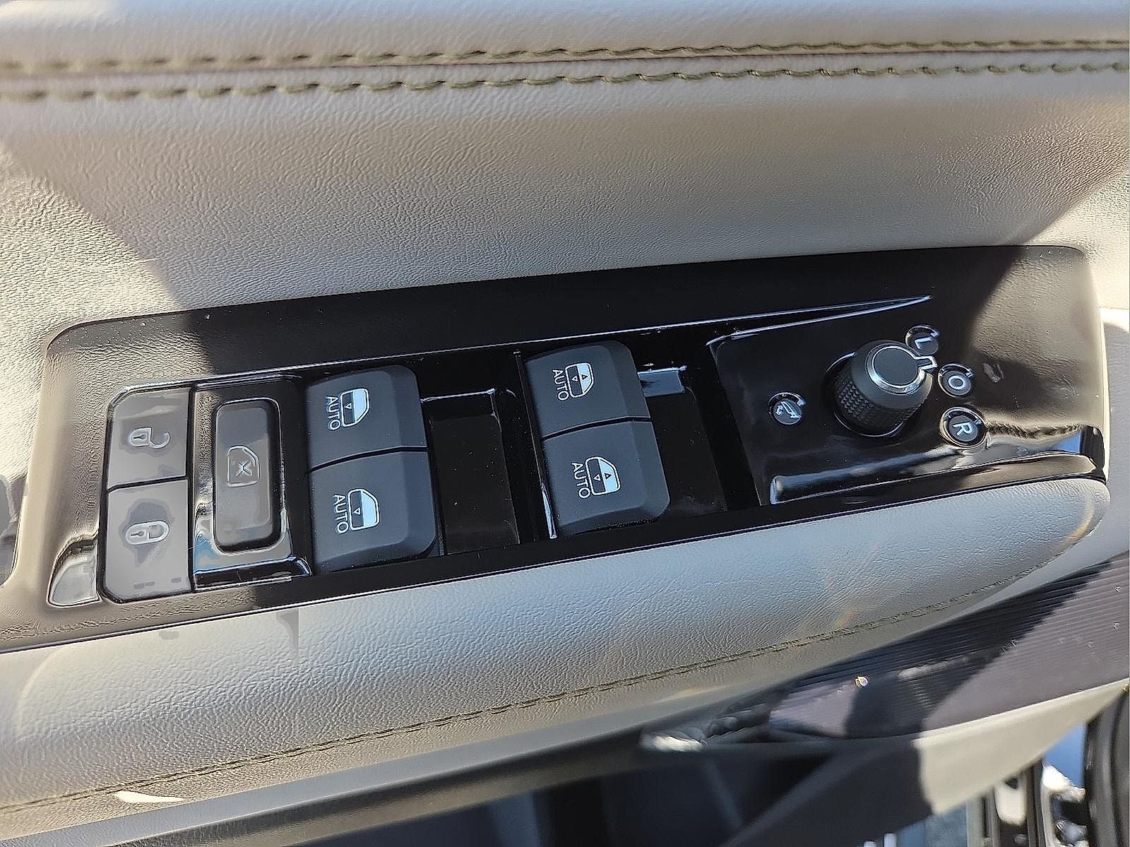 2026 Jeep Grand Wagoneer GRAND WAGONEER LIMITED RESERVE 4X4