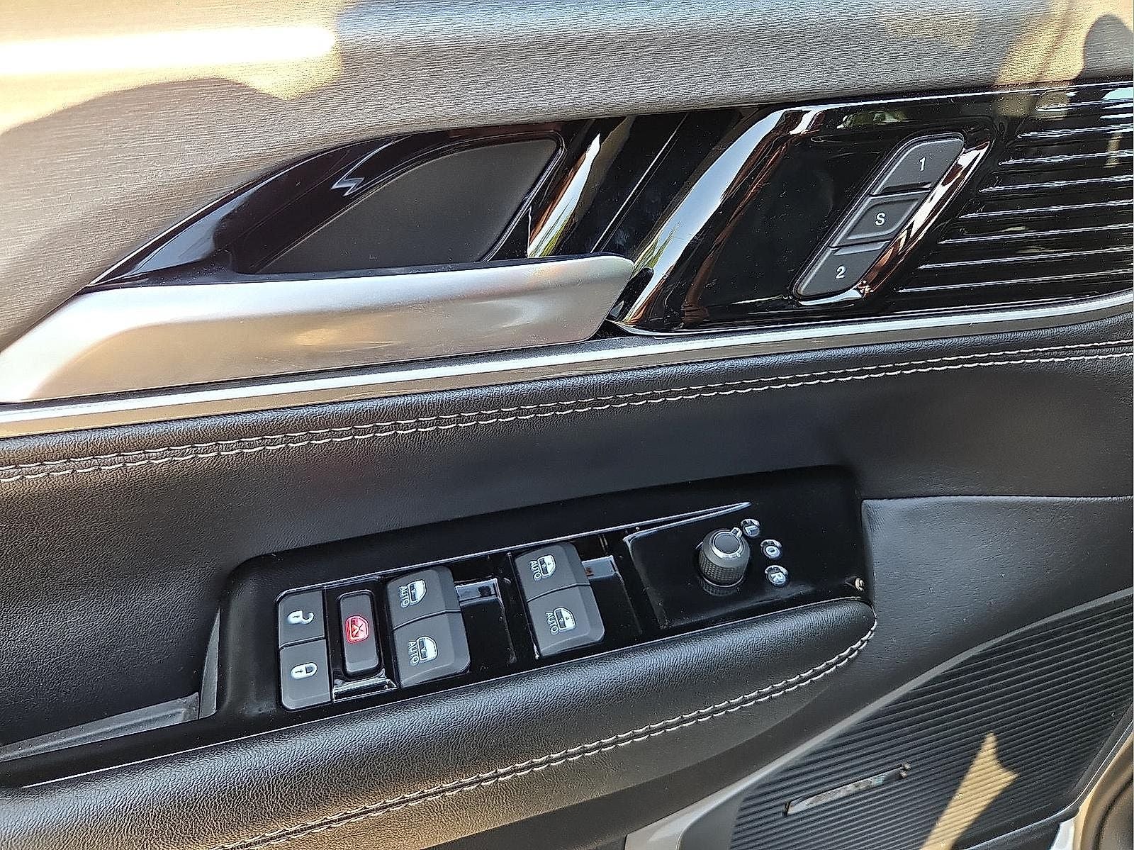 2025 Jeep Wagoneer WAGONEER CARBIDE 4X4