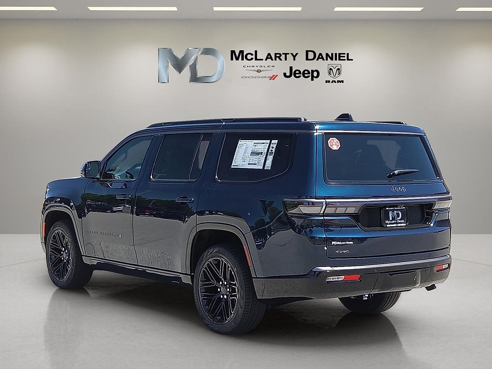 2026 Jeep Grand Wagoneer GRAND WAGONEER LIMITED RESERVE 4X4