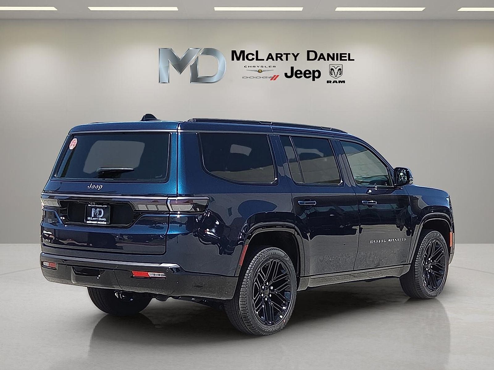 2026 Jeep Grand Wagoneer GRAND WAGONEER LIMITED RESERVE 4X4