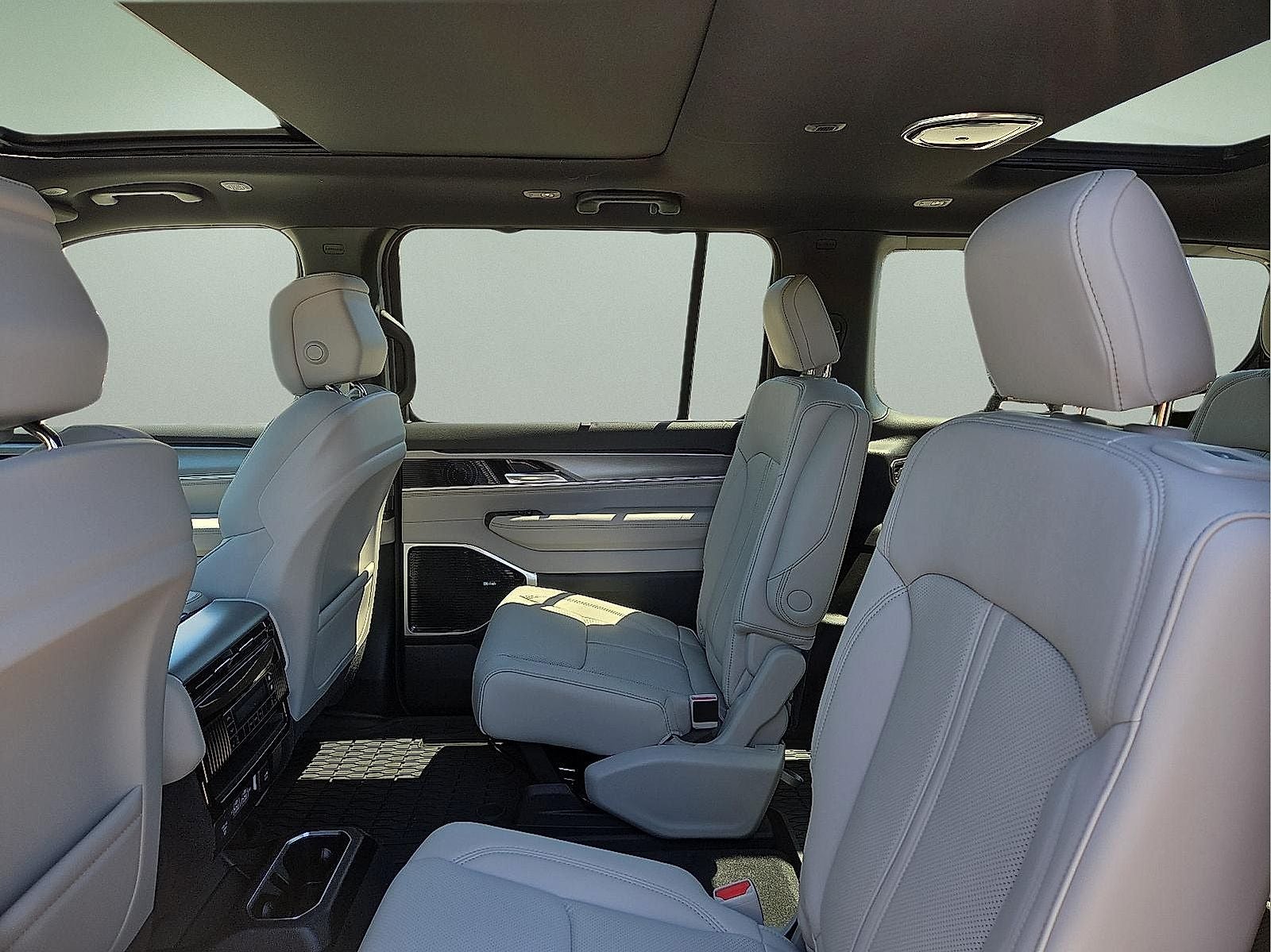 2026 Jeep Grand Wagoneer GRAND WAGONEER LIMITED RESERVE 4X4