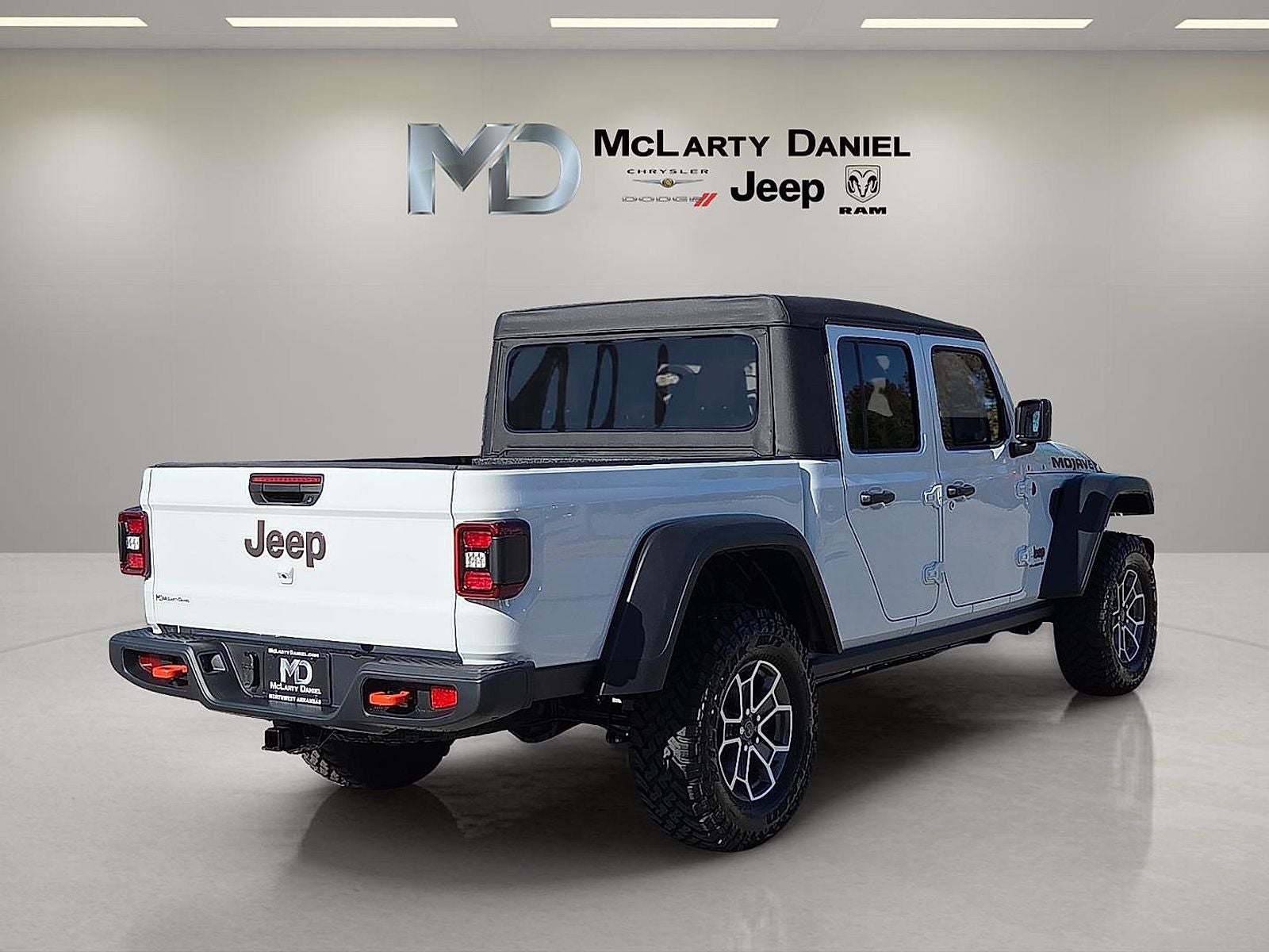 2026 Jeep Gladiator GLADIATOR MOJAVE 4X4