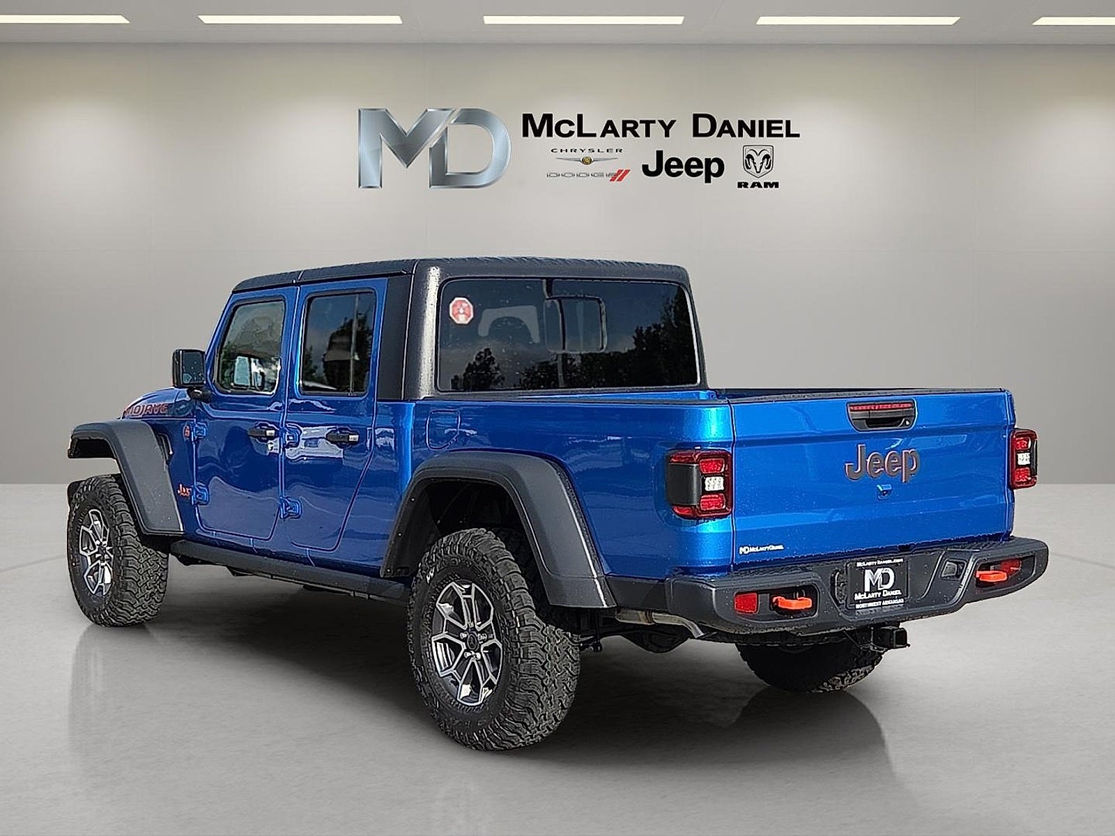 2025 Jeep Gladiator GLADIATOR MOJAVE 4X4