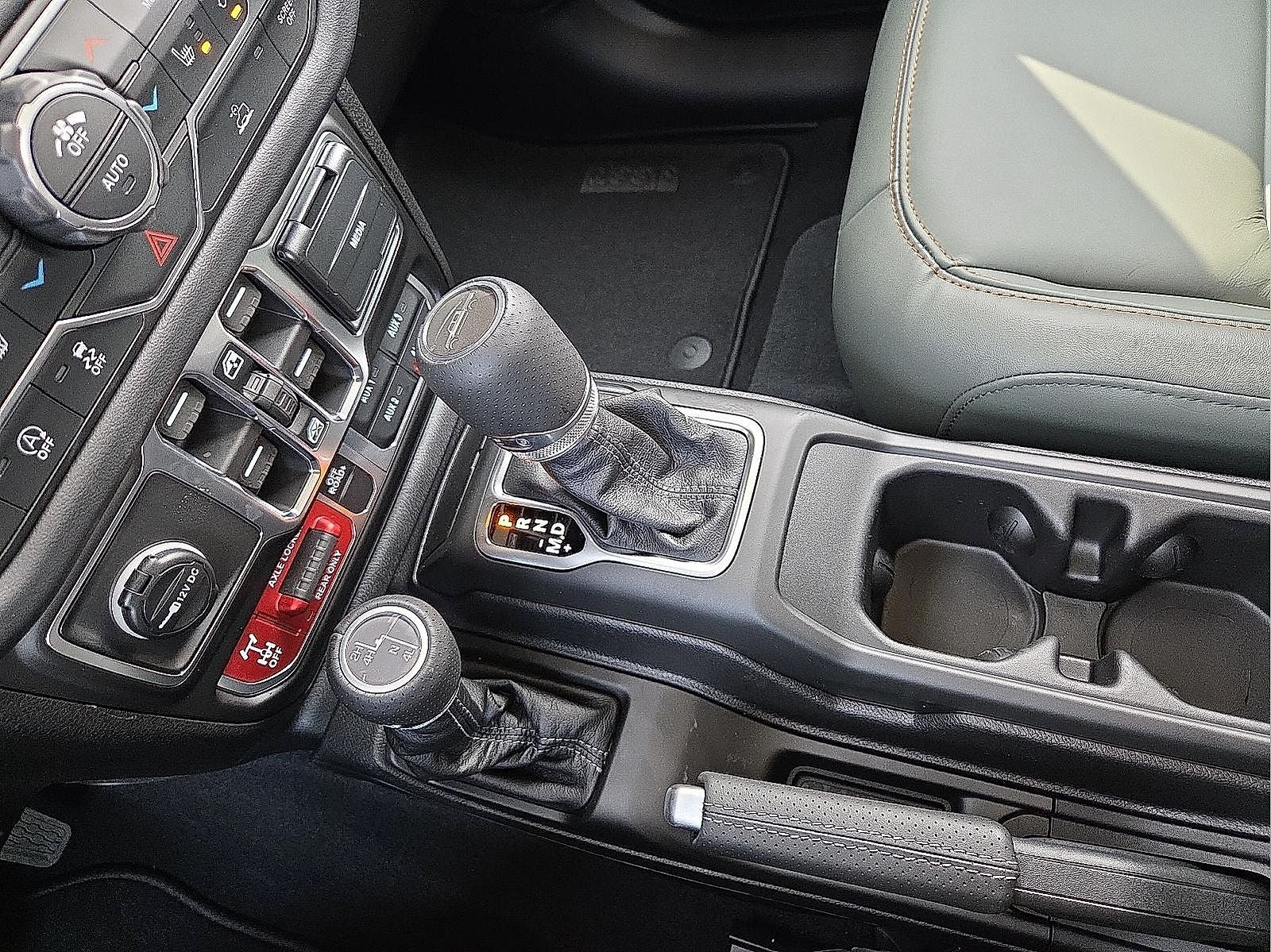 2026 Jeep Gladiator GLADIATOR MOJAVE 4X4