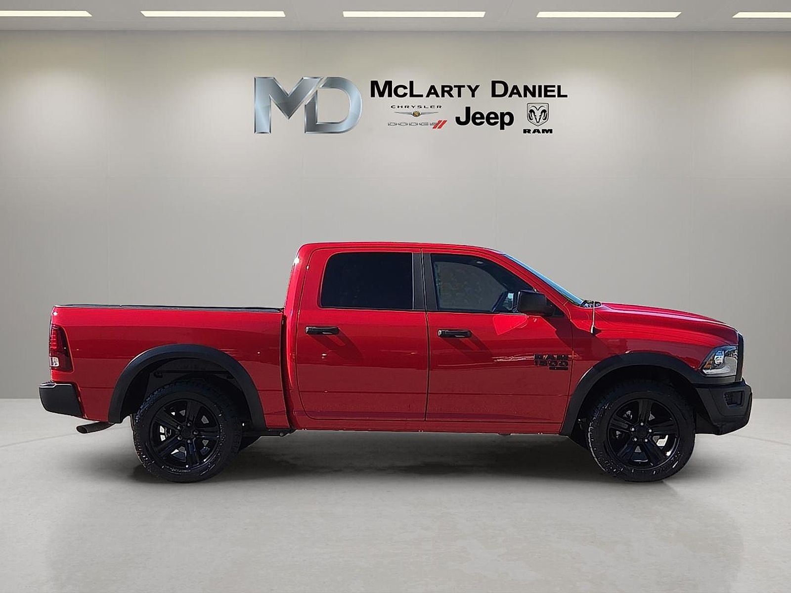 2024 RAM 1500 Classic Warlock Crew Cab 4x4 5'7' Box