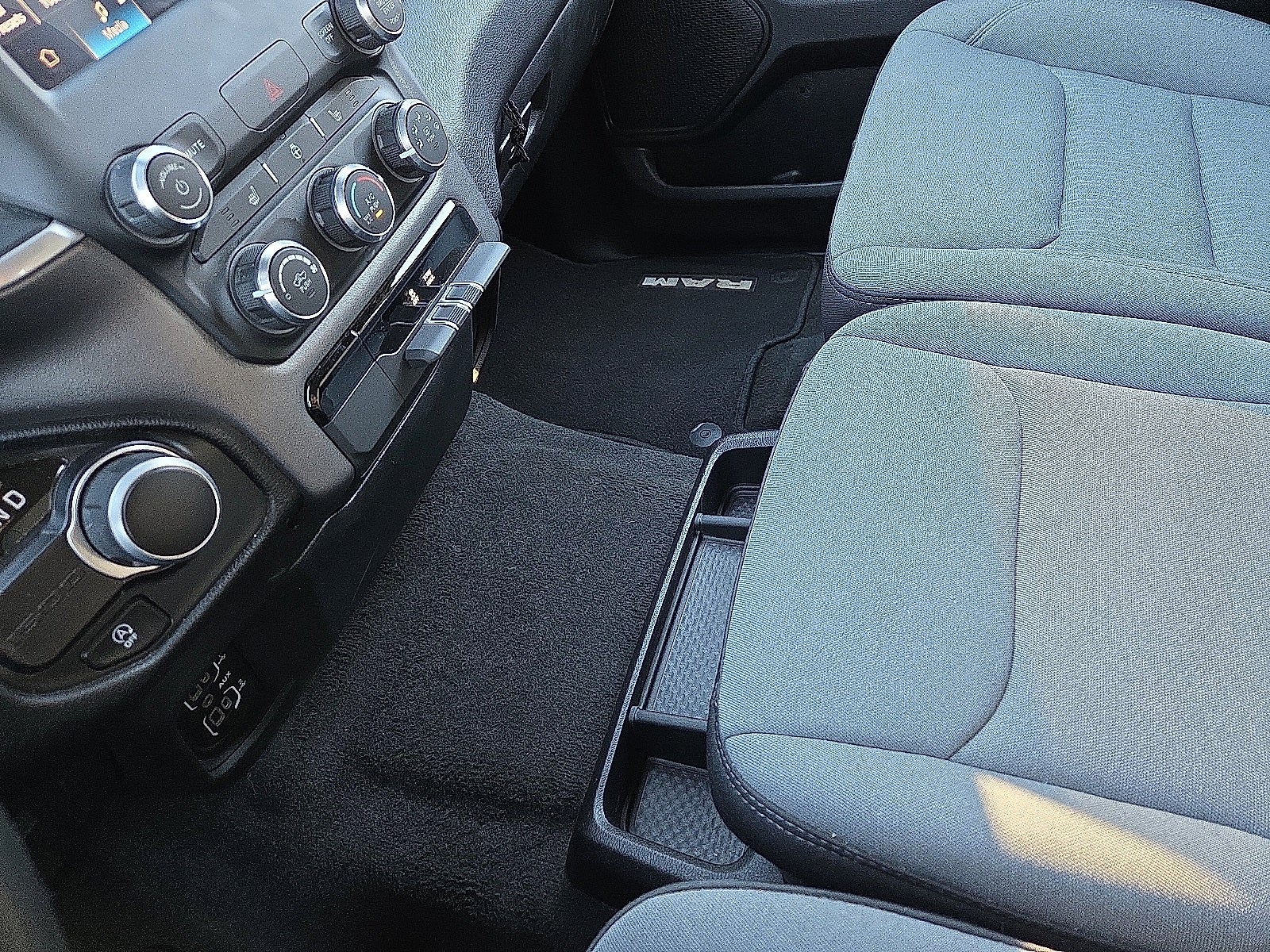 2023 RAM 1500 Big Horn Crew Cab 4x2 5'7' Box