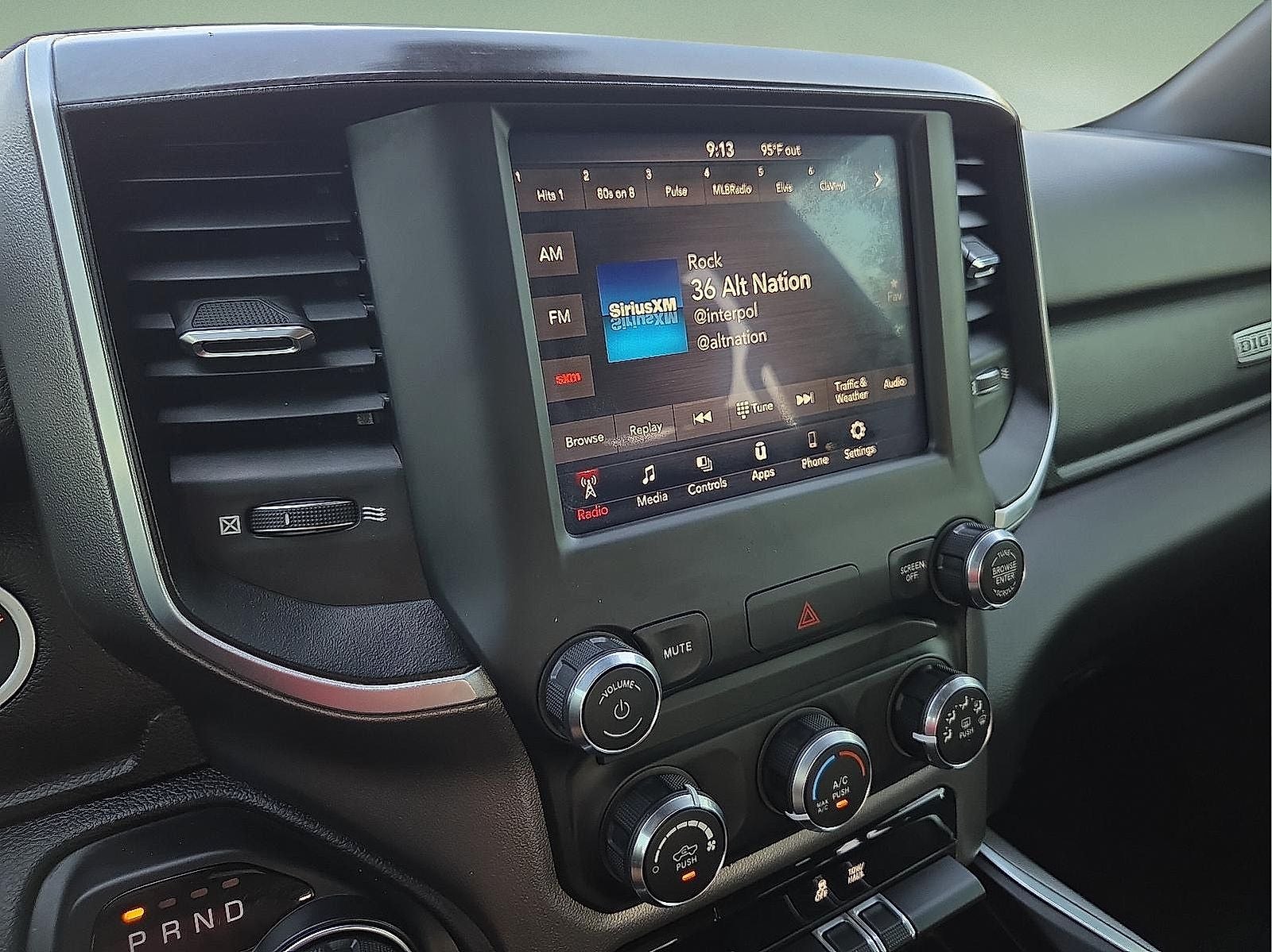 2019 RAM 1500 Big Horn/Lone Star Crew Cab 4x4 5'7' Box