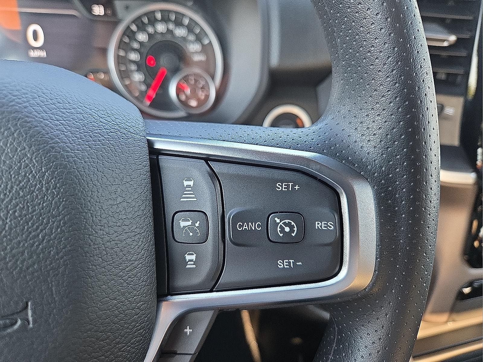 2026 RAM Ram 1500 RAM 1500 EXPRESS CREW CAB 4X4 5'7' BOX