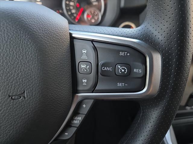 2027 RAM Ram 1500 RAM 1500 EXPRESS CREW CAB 4X4 5'7' BOX
