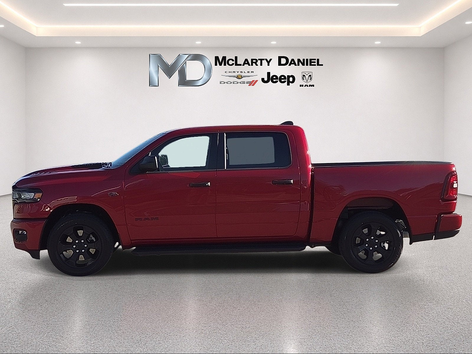 2027 RAM Ram 1500 RAM 1500 EXPRESS CREW CAB 4X4 5'7' BOX