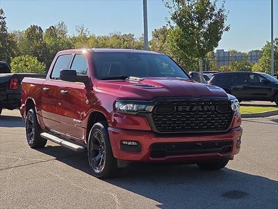 2027 RAM Ram 1500 RAM 1500 EXPRESS CREW CAB 4X4 5'7' BOX